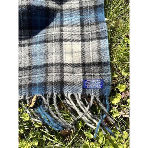 Vintage Pendleton Blanket Gray Blue Plaid Wool 53" x 72" Fringe Throw - Picture 5 of 5